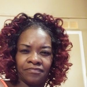 Meet your Posher, Valeria